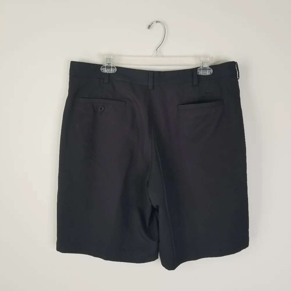 Nike Golf Dri-Fit Black Shorts Size 36 Athletic Casual